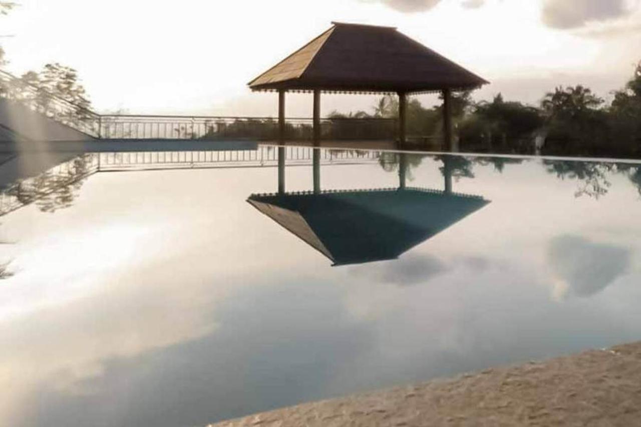 Malang Hill Syariah Redpartner Hotell Eksteriør bilde