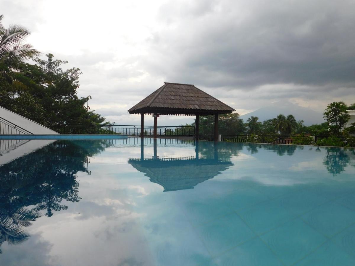 Malang Hill Syariah Redpartner Hotell Eksteriør bilde